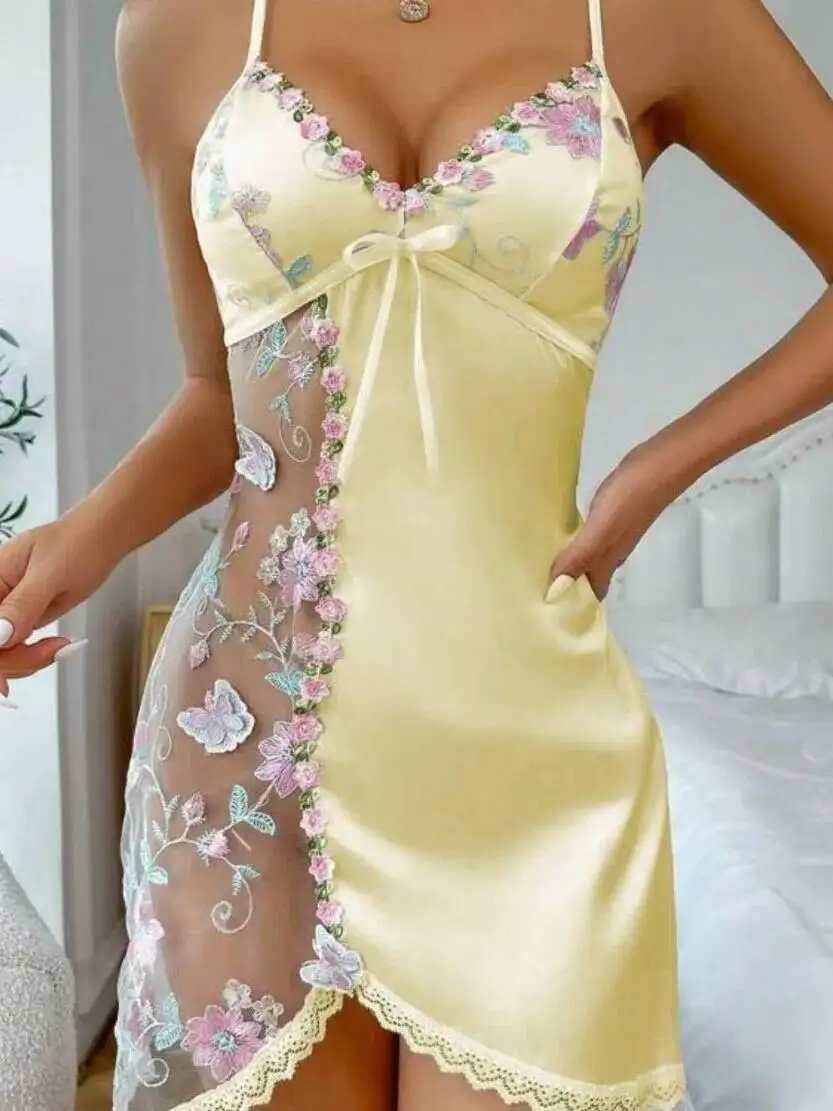 Satynowa koszula nocna z kwiatowym haftem, przezroczystym panelem z siateczki, wiązana z przodu, z koronkowym wykończeniem i wzorem motyli dla kobiet, elegancka N8WP