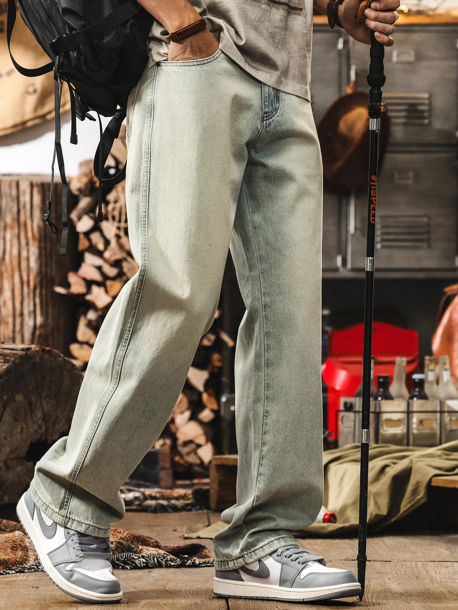 

Джинсы с прямыми штанинами в американском стиле ретро, мужские повседневные свободные модные мужские джинсы, осенние новые повседневные хлопчатобумажные джинсы...