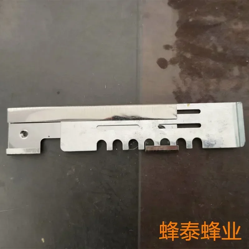 A Multi Functional Rectangular Stainless Steel Sampling Nest Door Partition King Bee King Anti-theft Device High Box Accessories