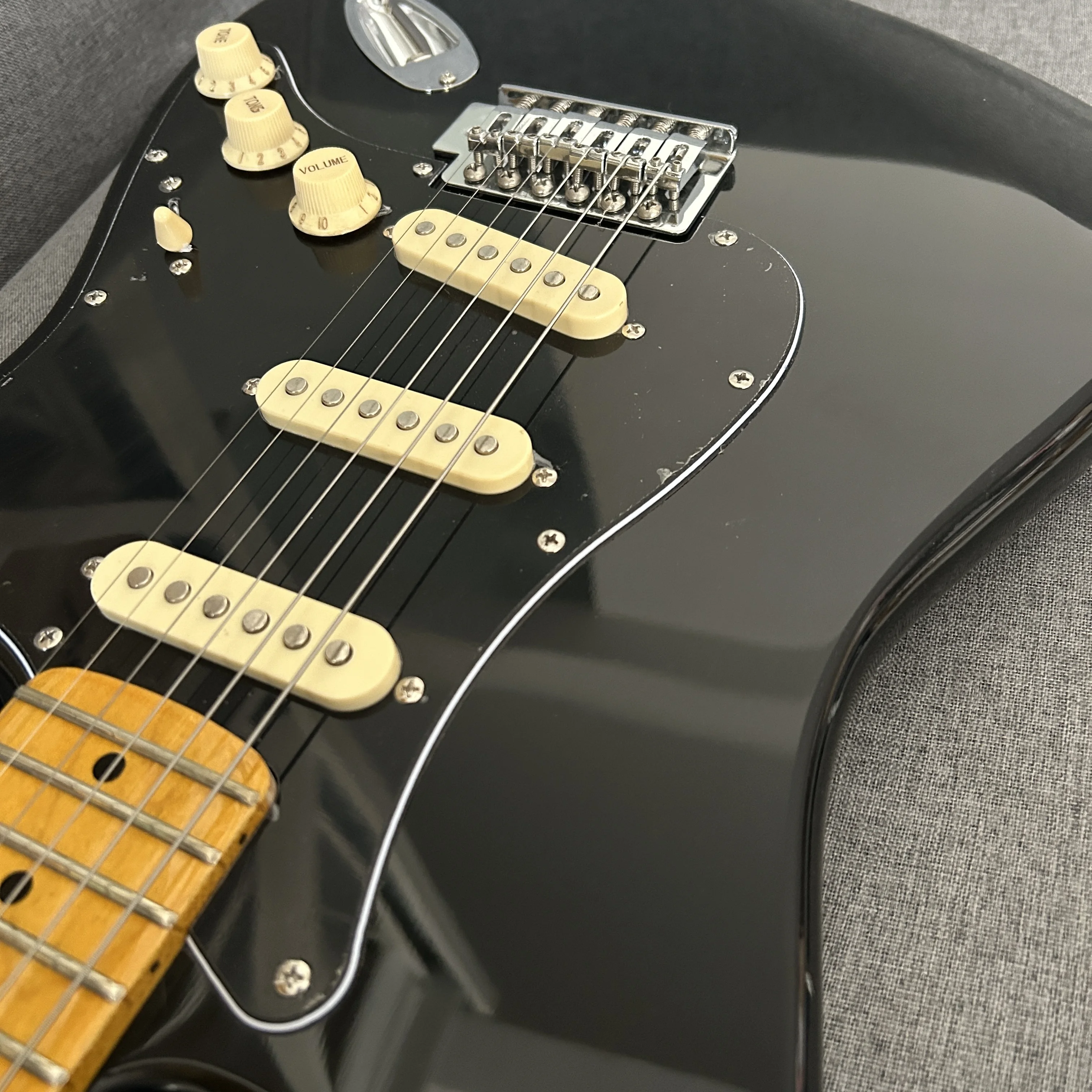 FSR Special Edition Player Stratocaster with Maple Fretboard Black 2019,SSS pickup,High quality electric guitar,in stock,