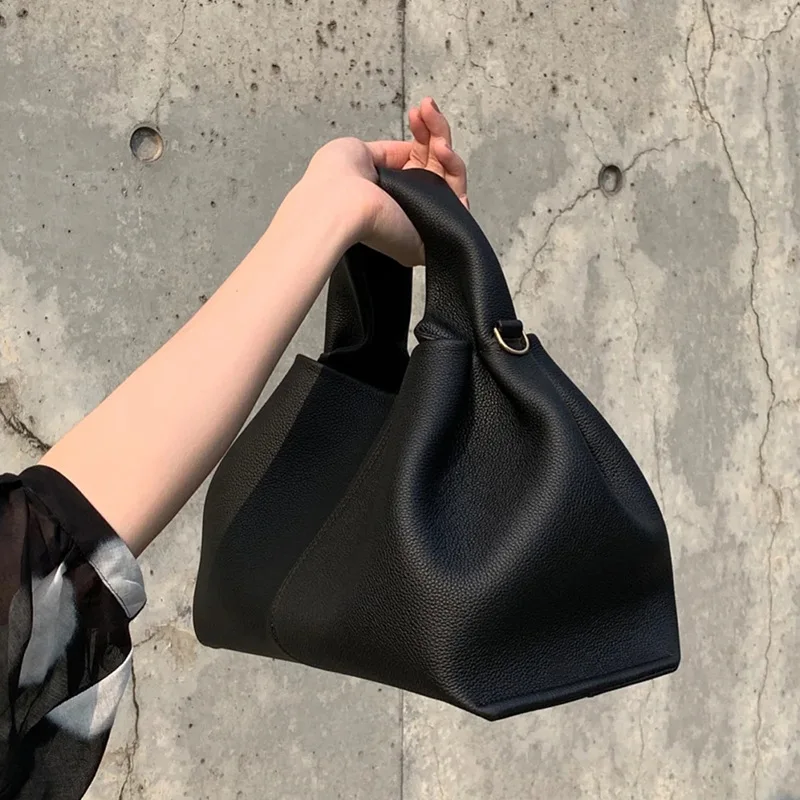 2024 New Versatile Solid Color Lunch Box Bag European and American Fashion Handbag One Shoulder Cross Shoulder Cloud Dumpling