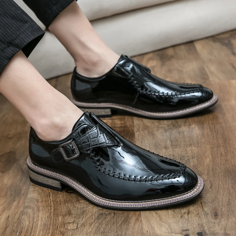 

Красные мужские банкетные модельные туфли Роскошные глянцевые модные дизайнерские кожаные туфли из искусственной кожи Мужские черные кожаные туфли на деревянном каблуке