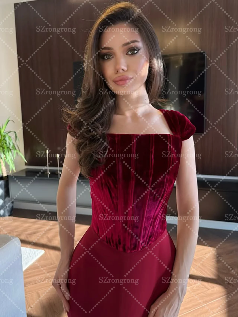 Vestido de noche Formal de terciopelo con cuello cuadrado hecho a medida, vestido de fiesta nupcial largo plisado con cordones en la espalda y tren