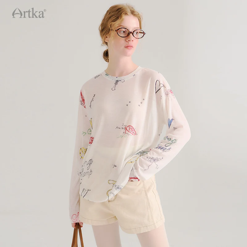 Artka-女性用長袖ラウンドネックTシャツ,デザイナースタイルのプリントTシャツ,上質でルーズなTシャツ,初秋,ta92340q,2024