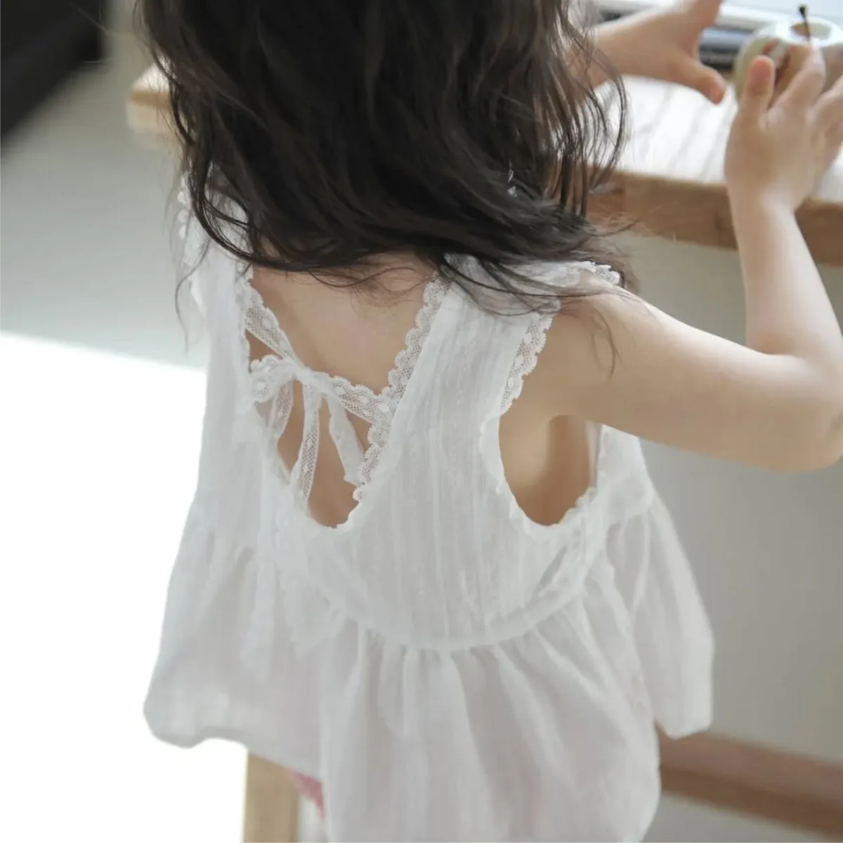 2025 Summer New Baby Girl Sleeveless Shirts Cute Infant Girl Back Cross Blouse Kids Cotton Tops Loose Toddler Clothes
