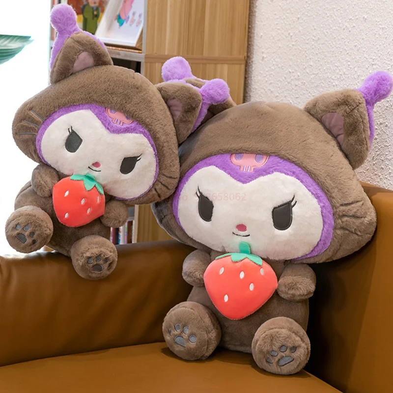 

Sanrio новая милая клубничная кукла Куроми, плюшевая игрушка, милый кот, превращается в куклу Куроми, подушка для сна, плюшевая пара, подарок на день рождения.