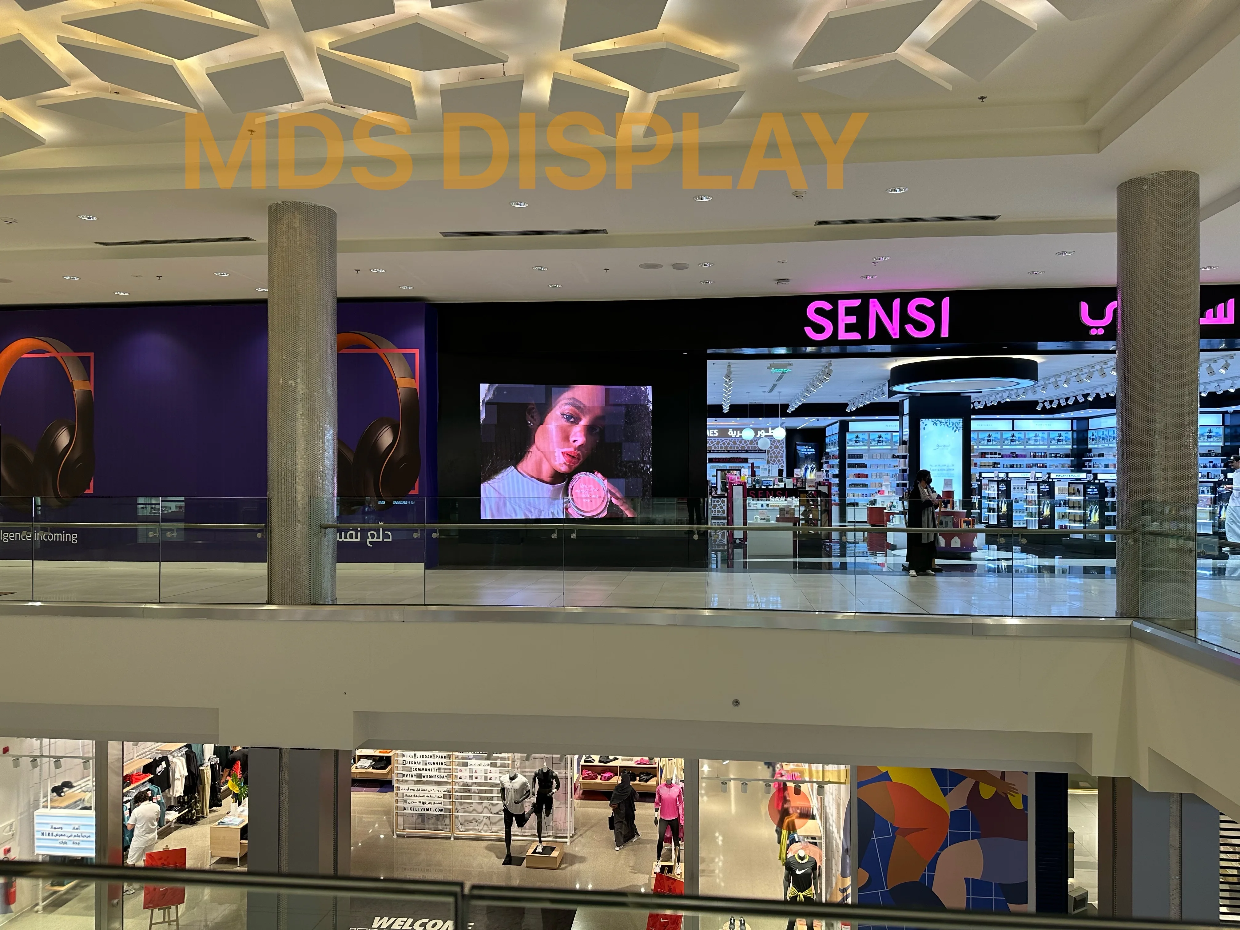 

MDS Digital signage and displays High Quality Shopping Mall retail store advertising LED Display