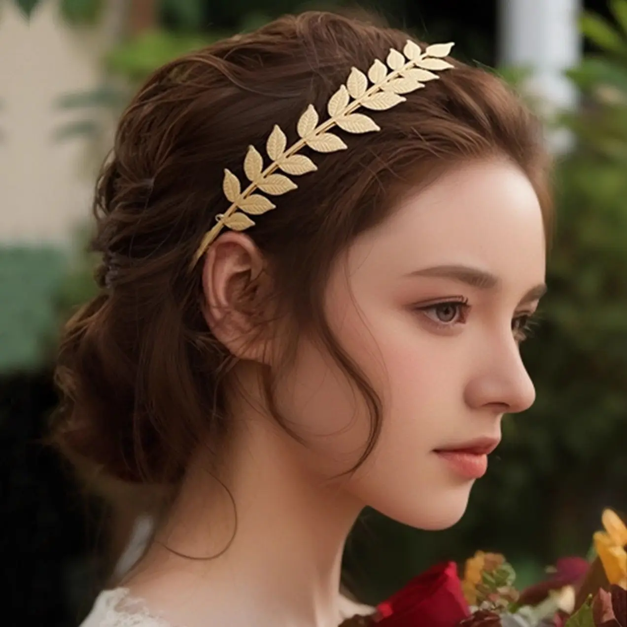 Vintage style hairband for the back, this girl's golden pendant-style headpiece can be used for cosplay or photography. - view 2