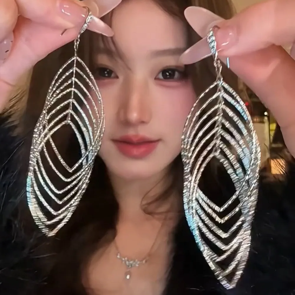 Exquisite Fashion Oval Textured Hollowed Cross Tassel Geometry Dangle Earrings for Women Stage Performance Jewelry Accessories