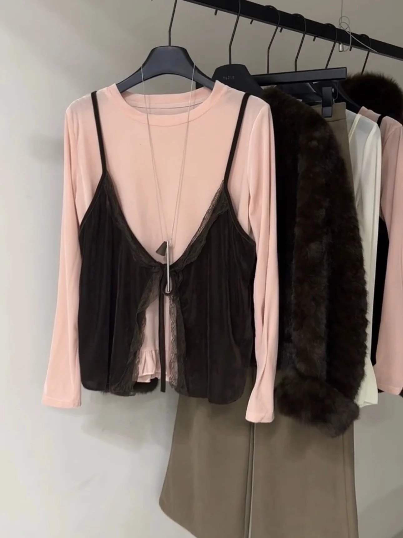 

Sweet Sle Women's T-irt Set Long Sve round Ne Lace Trim Layering Base irt Two-Piece Suit Spring Autumn Small Size