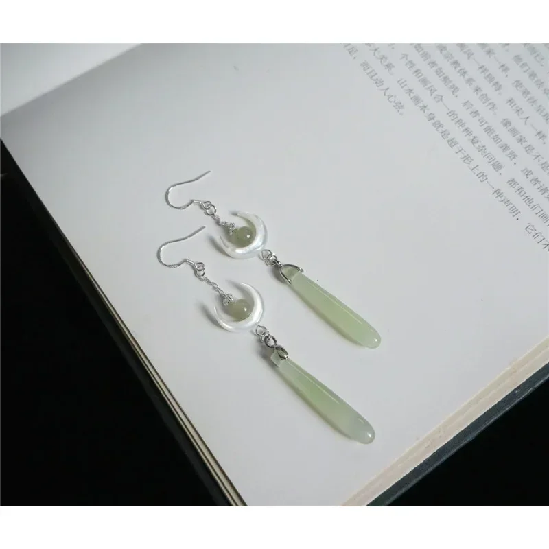 Chinese Style Imitation Jade Moon Tassel Earrings 2024 New Fashion Retro Spring Summer Long Drop Earrings for Women Jewelry