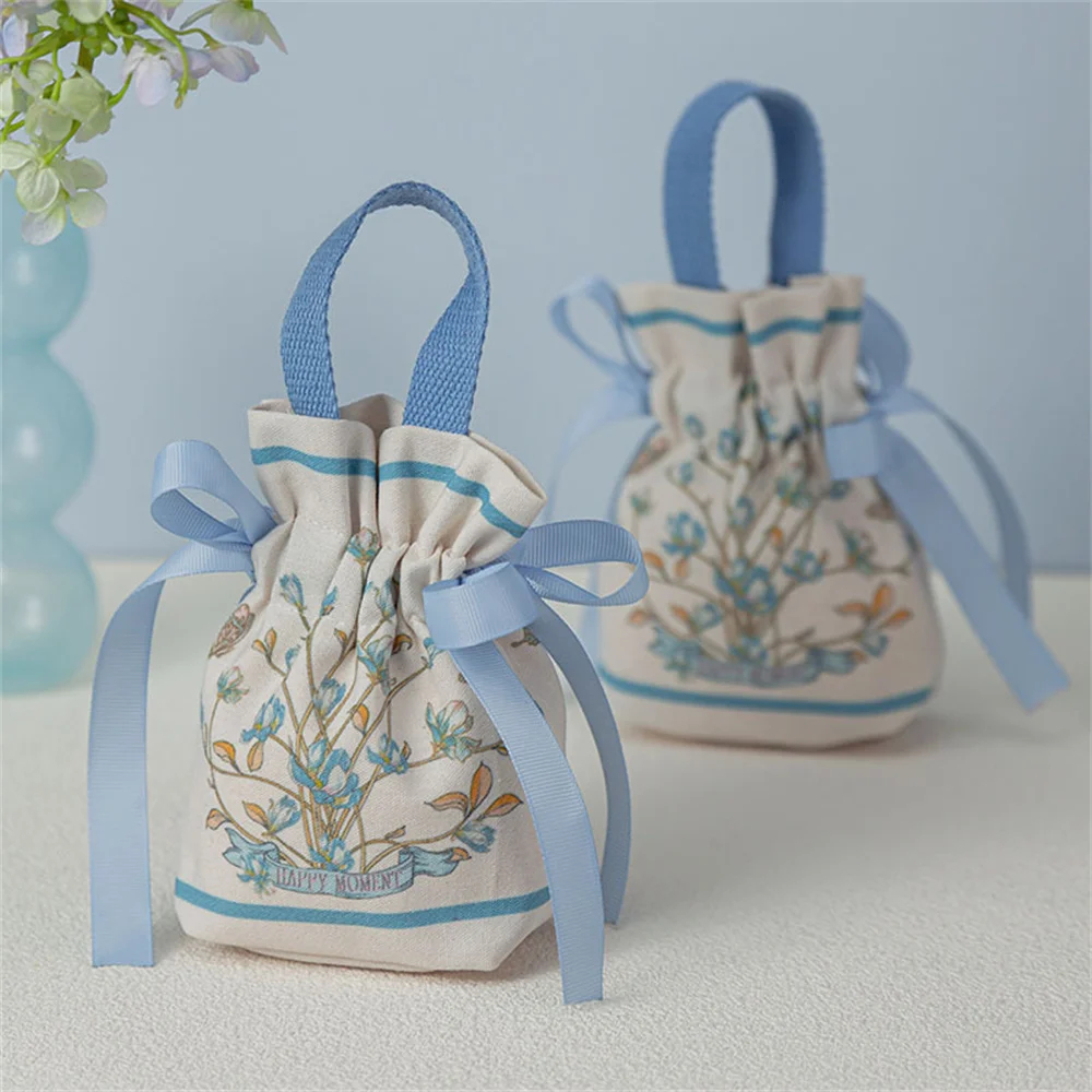 Retro Flower Handheld Candy Bags Wedding Gifts Packing Bags Portable Drawstring Candy Storage Bags Wholesale  New 2024