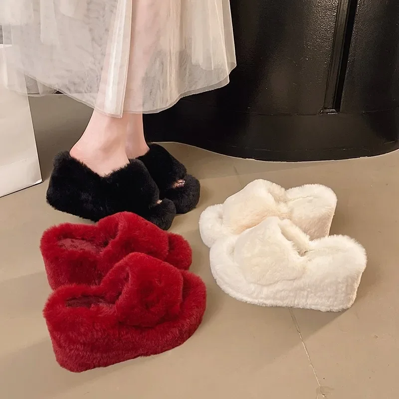 

Шерстяная обувь для женщин, осенние и зимние тапочки 2025 года, новая маленькая хлопковая швабра на платформе с увеличенной платформой