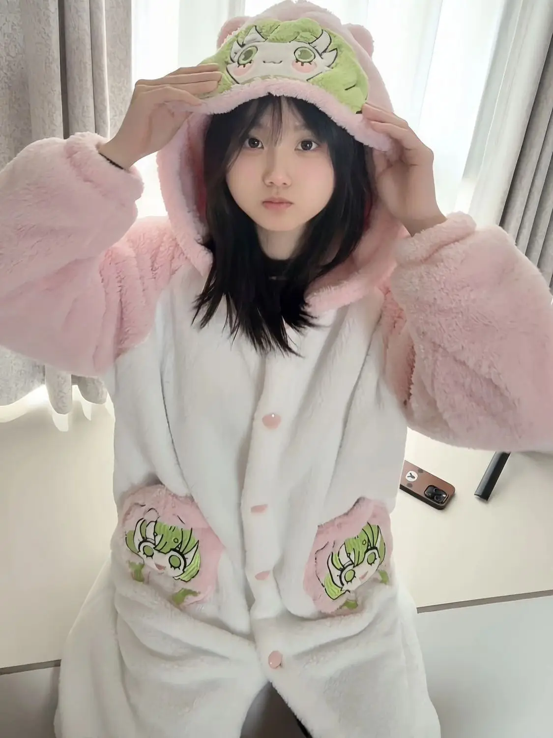 New Cute Sweet Demon Slayer Kanroji Mitsuri Women's Creative Anime Cartoon Pattern Fashion Loose Comfortable Coral Fleece Robe