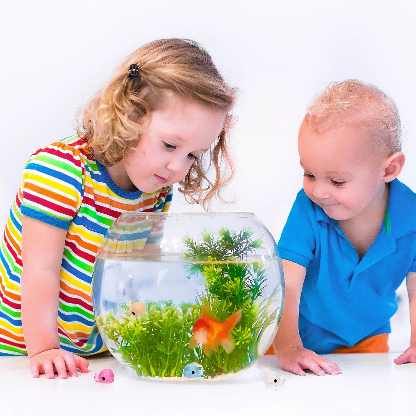 

16Pcs Luminous Dolphin Decor Resin Miniature Sculptures Micro Landscape Garden Bonsai Resin Dolphin Ornament Tiny Animals