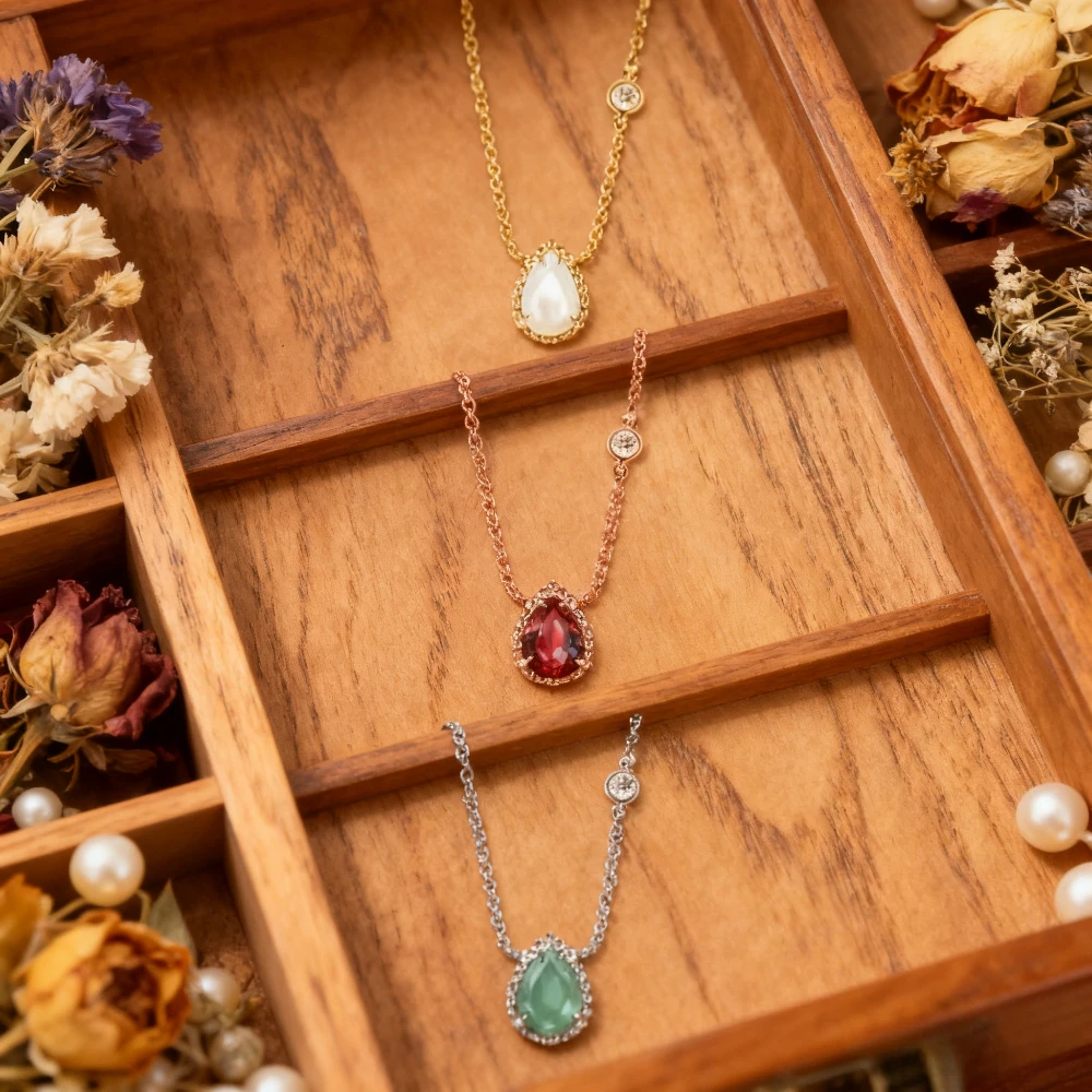 

2025 New Elegant accessories Eternal Classic Water Drop Jade Marrow Necklace Pendant Luxury Party Essential Jewelry