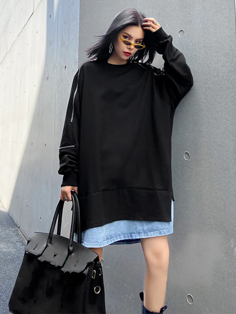 [EAM] Women Black Denim Hem Zipper Big Size Casual Long T-shirt New Round Neck Long Sleeve Fashion Spring Autumn 2024 1DF6030