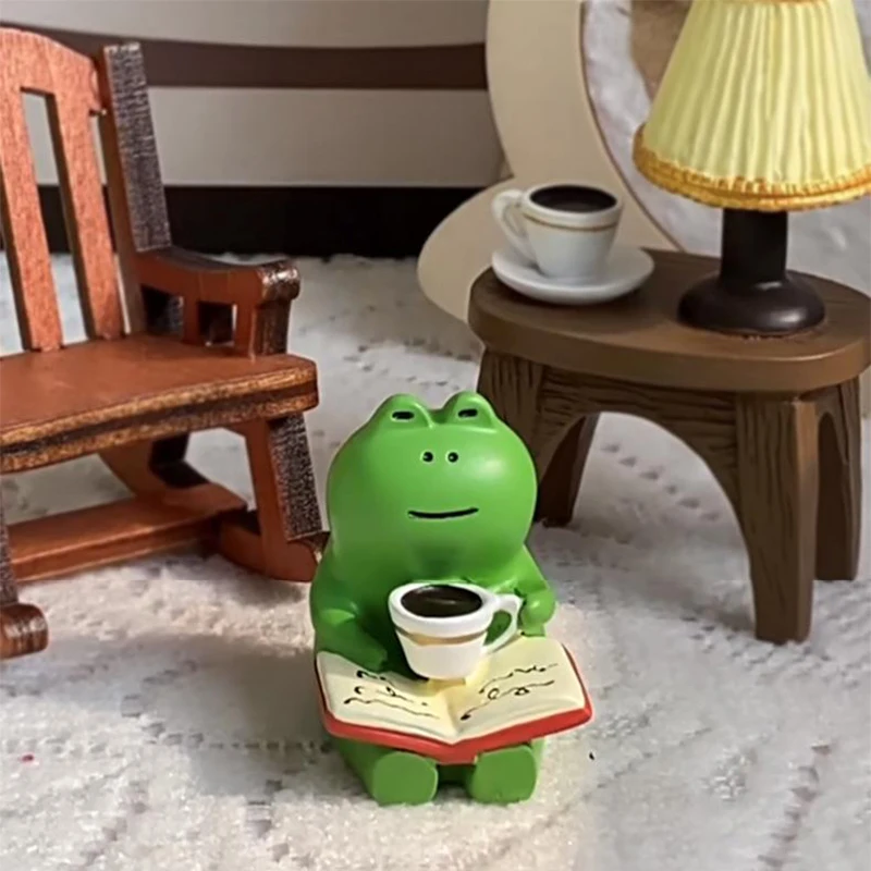2 Pieces/Set Cute Japanese Frog Rocker Cure Small Decorations for Office Desktop Car Center Control Fun And Unique Decor Set