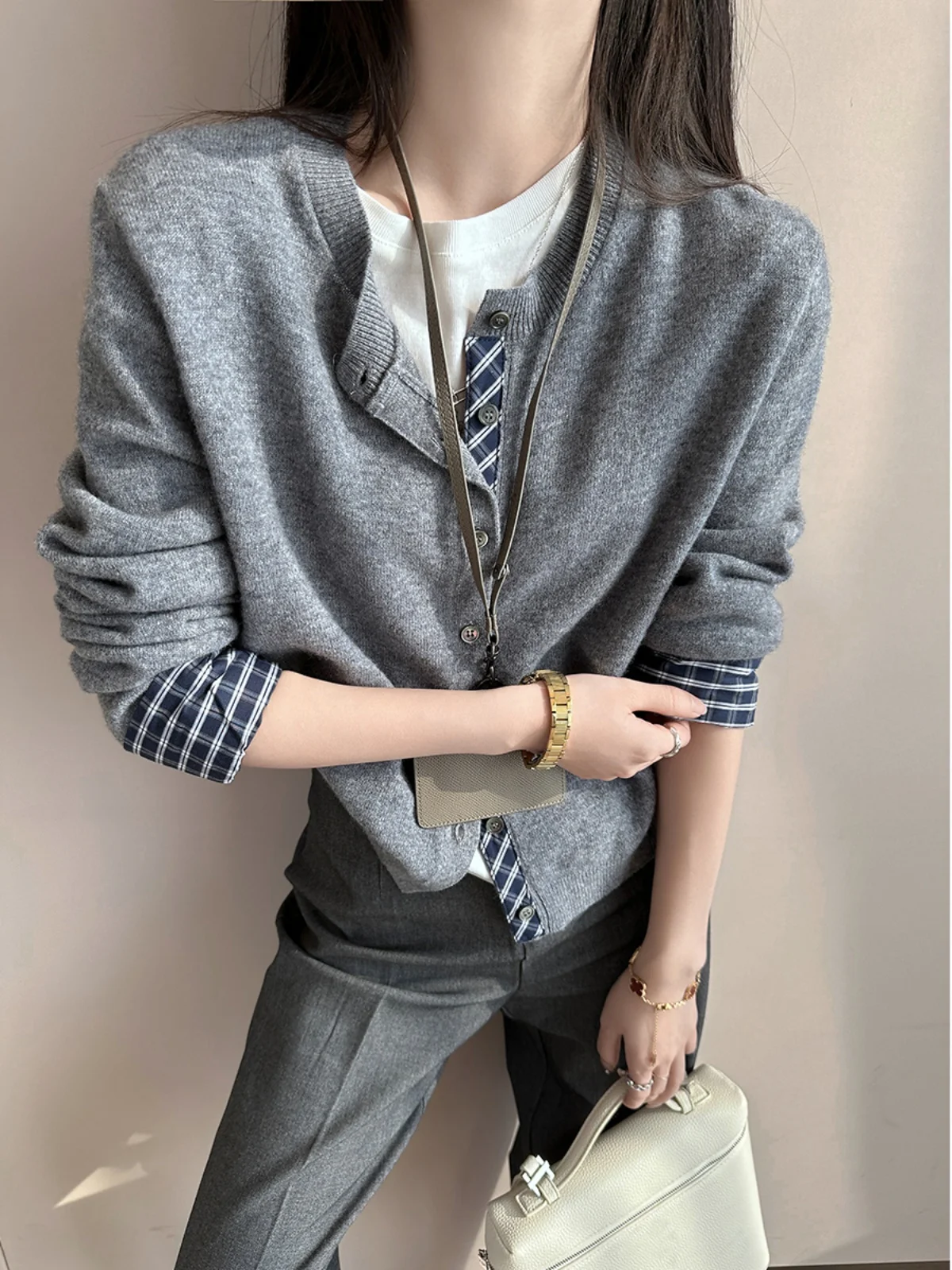 

Женский вязаный кардиган с длинными рукавами, круглым вырезом, в клетку, с цветовыми блоками, осенний, новый дизайн, повседневный, приталенный, верхняя одежда, пальто