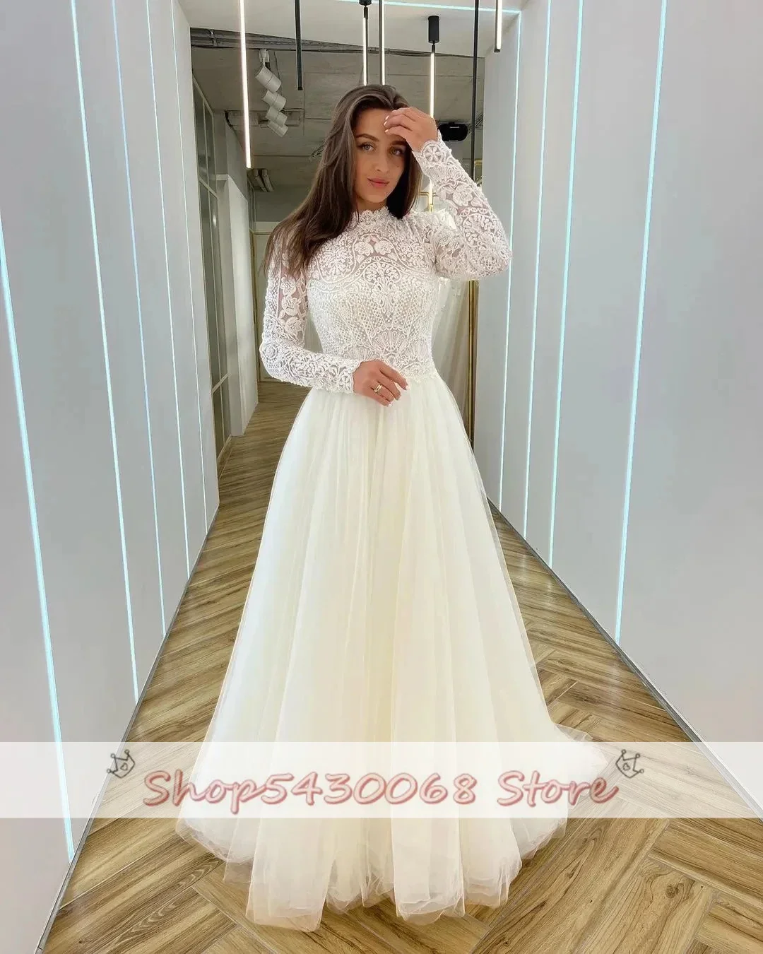 Romantic High Neck  Long Sleeves A line Wedding Dresses Exquisite Lace Appliques Princess Style Beach Bridal Gowns