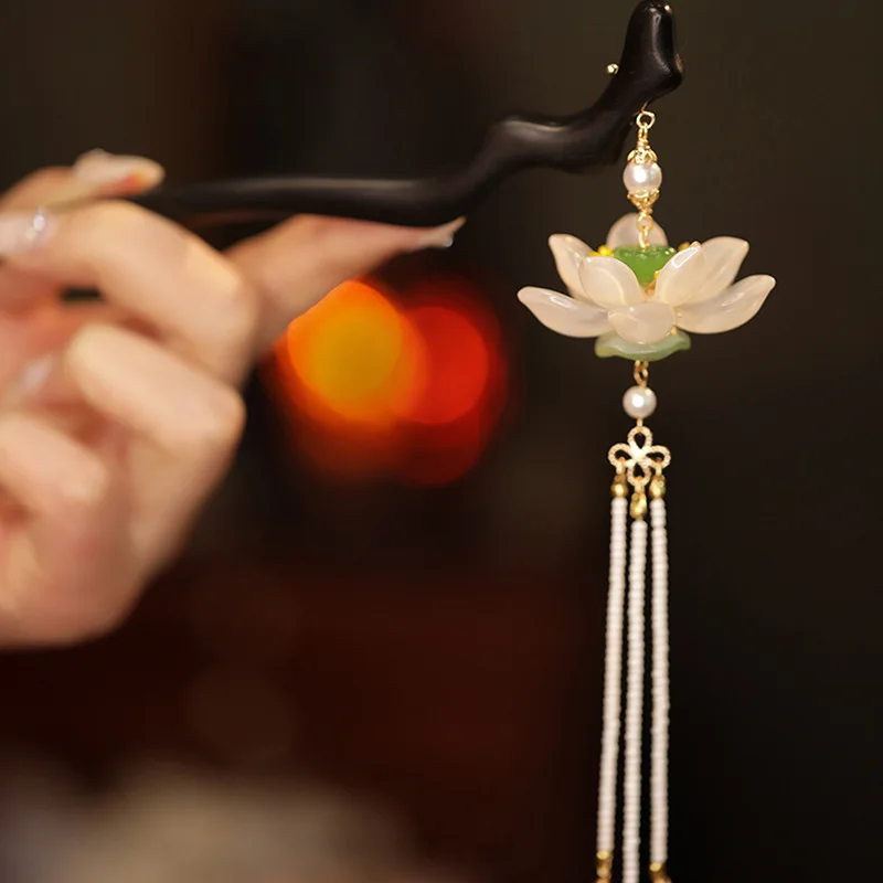 Vintage New Lotus Hair Stick Natural Wooden Chopsticks Imitation Pearl Beaded Long Tassel Women Hairpins Jewelry Accessory