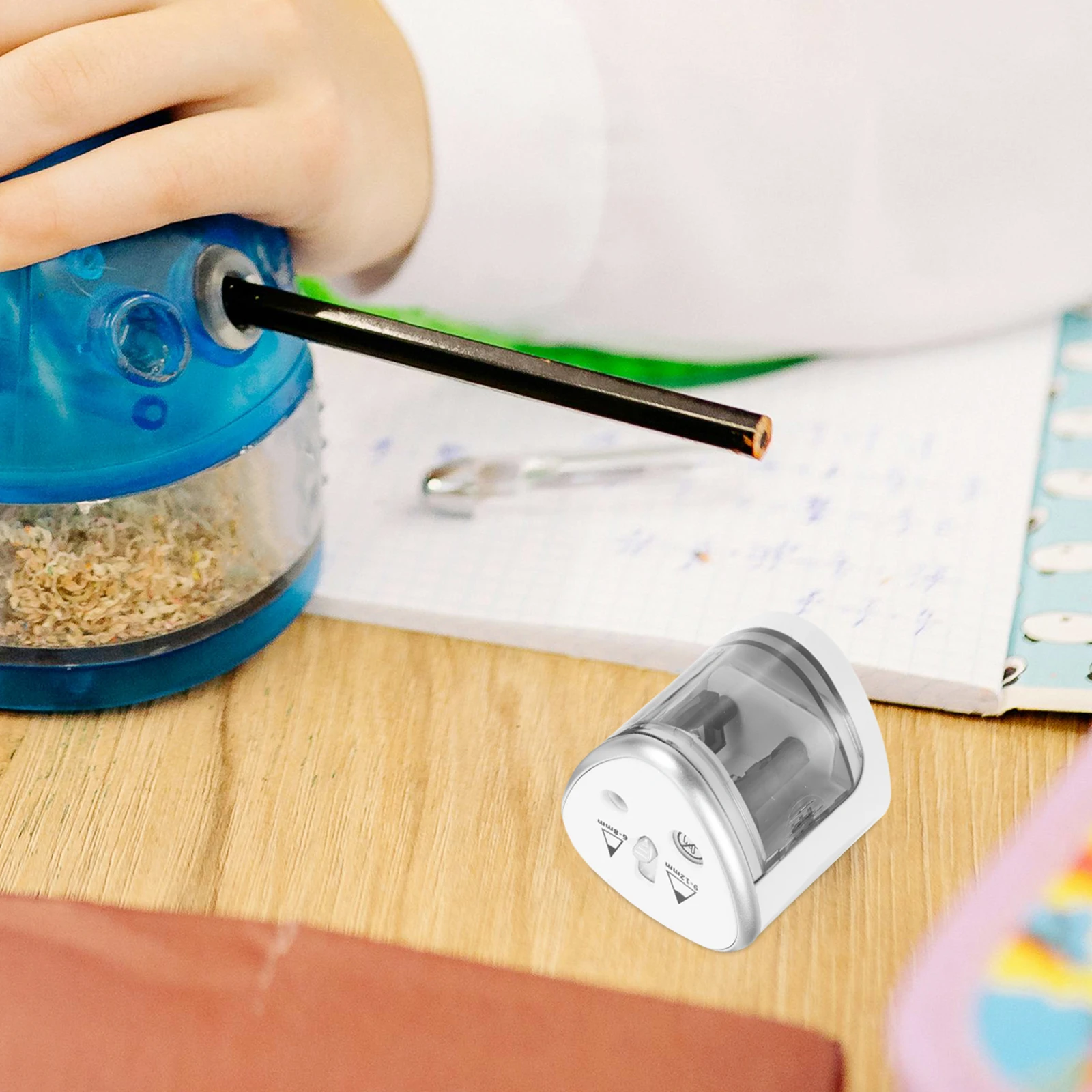 

Electric Pencil Sharpener Dual Holes Automatic Child Safe Heavy Duty for Home School Office Cosmetics Sharpeners Lid