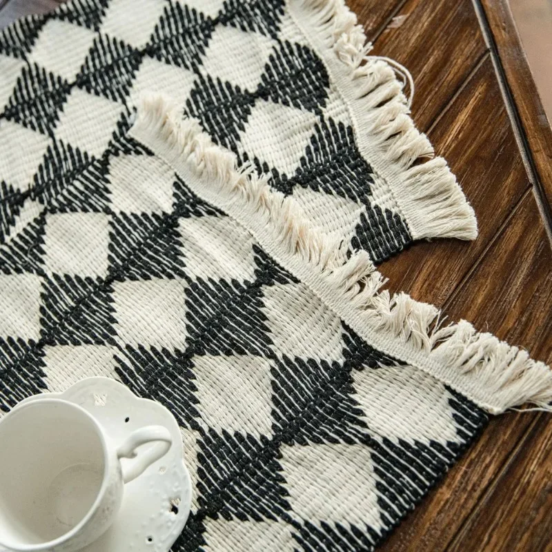 Cotton Thread Splicing Table Flag, Knitted Tablecloth, Black and White, Diamond, Coffee Table, Home Decor, Christmas