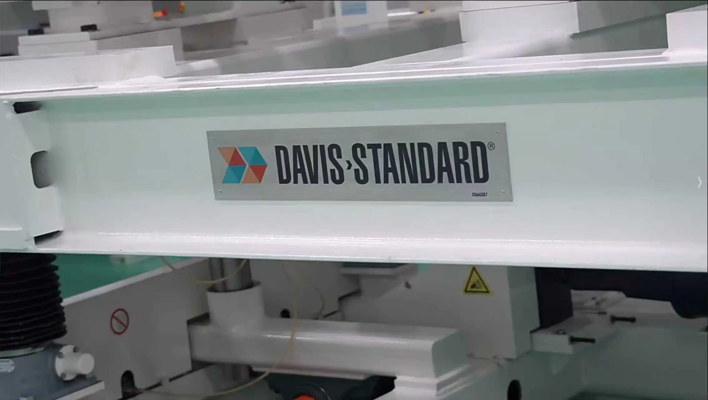 تسليم سريع لون المخزون السائب تغيير مادة TPU و PET شفاء ذاتي مضاد للخدش ومقاوم للأشعة فوق البنفسجية لف السيارات لجسم السيارة