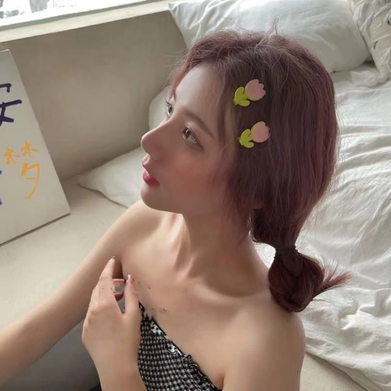 チューリップの花のヘアピンティーンエイジャーのためのインスタイルのヘアクリップホットガールズヘアバレッタサイドバングクリップ女の子の髪の装飾