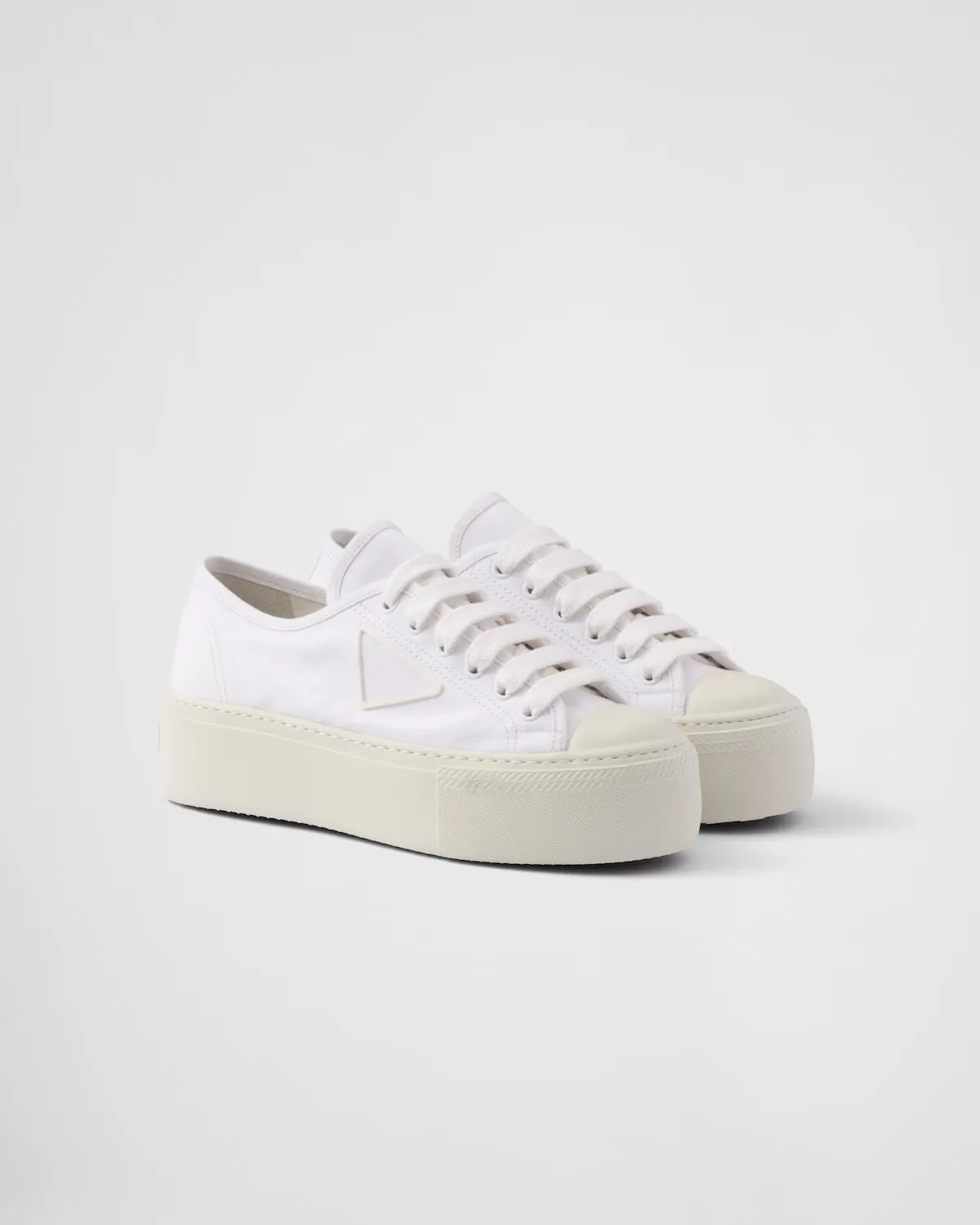 

Women's Laced Fabric Sneakers White