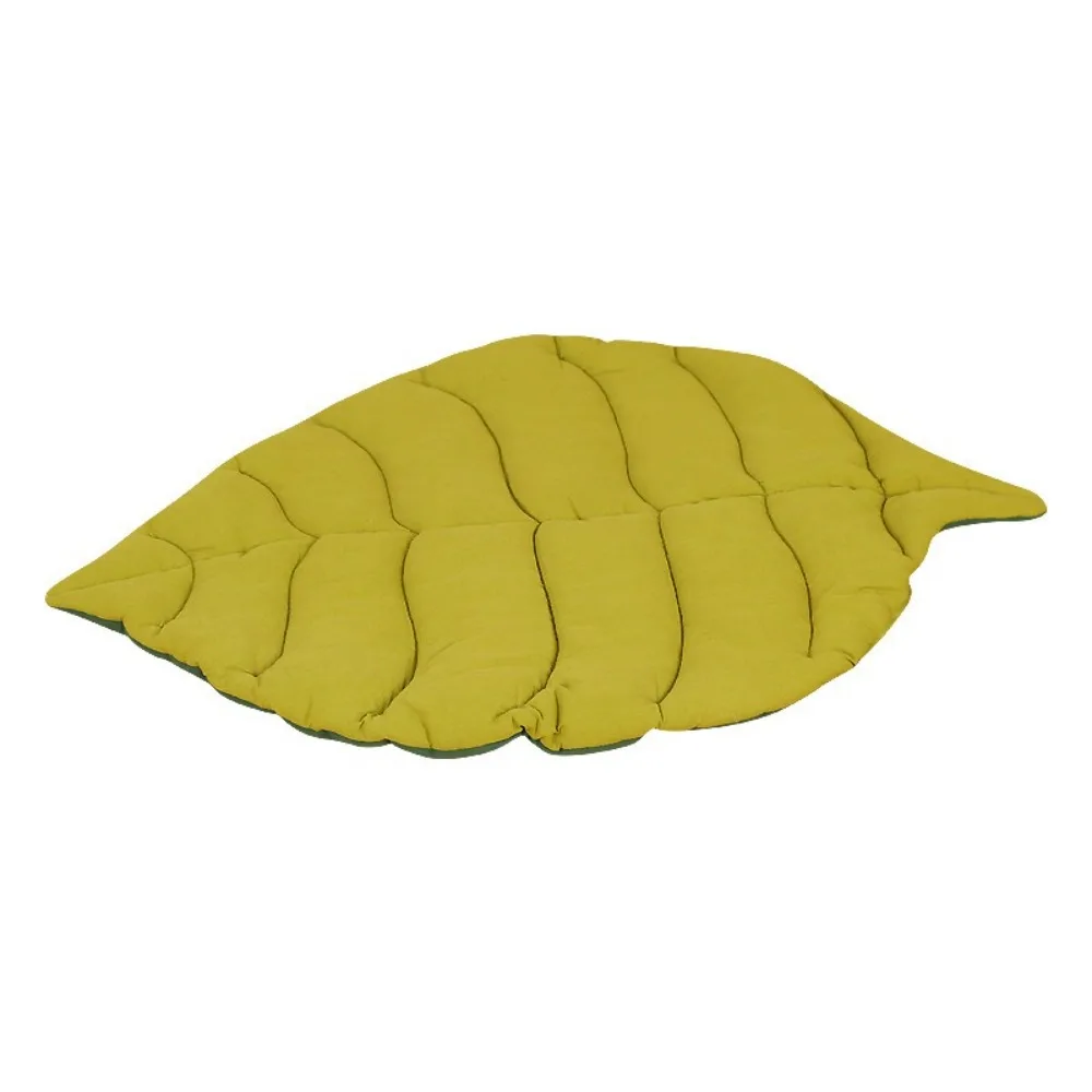 Comfort Leaf Shaped Cat Bed Mat Soft Double Sided Kitten Sleep Blanket Thickened Home Decor Pets Floor Rug Four Season