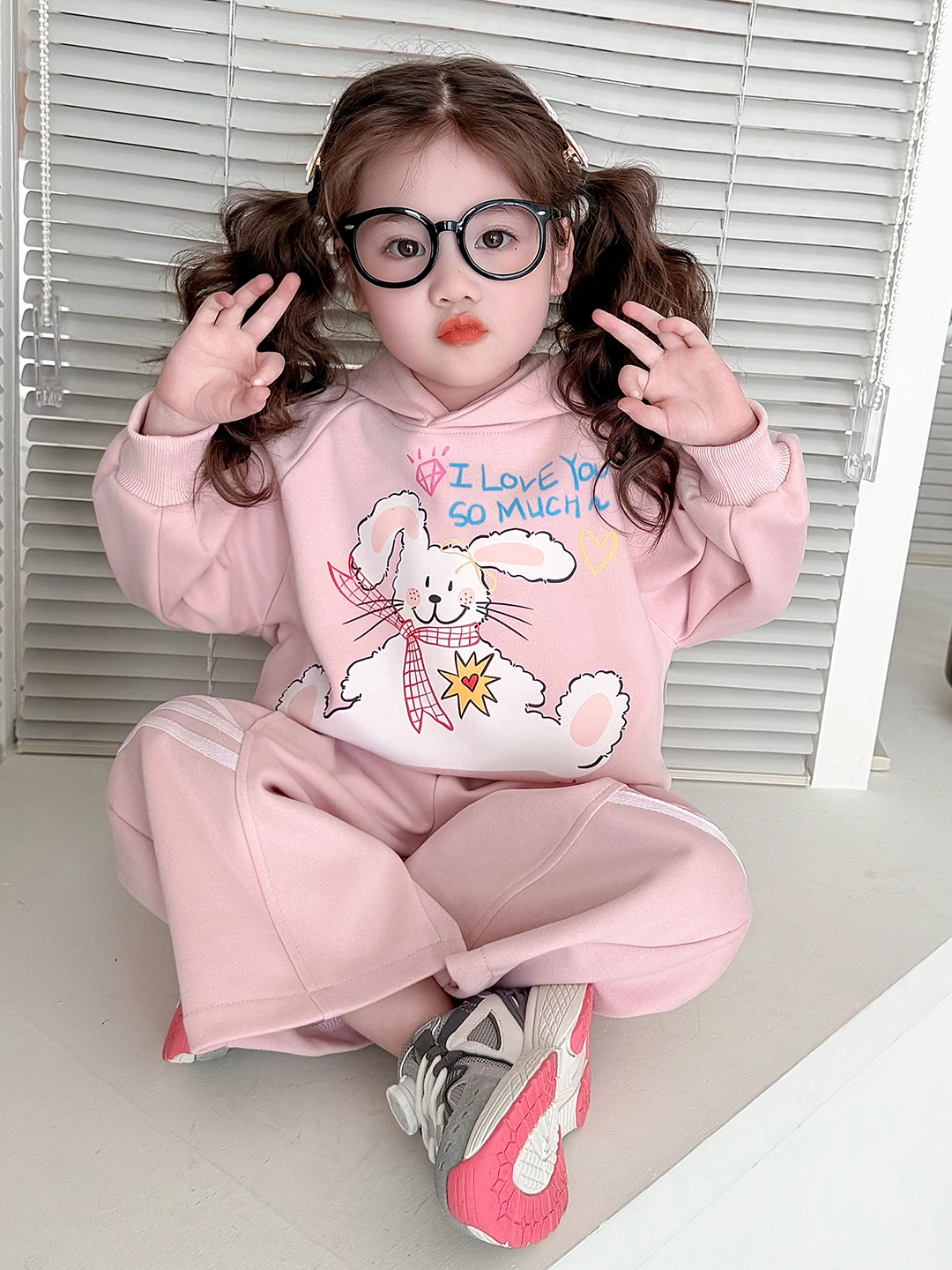 

Girls Casual Comfortable Cute Rabbit Print Knife Pants Set Spring 2026 Faionable Two-Piece Suit Student School orm