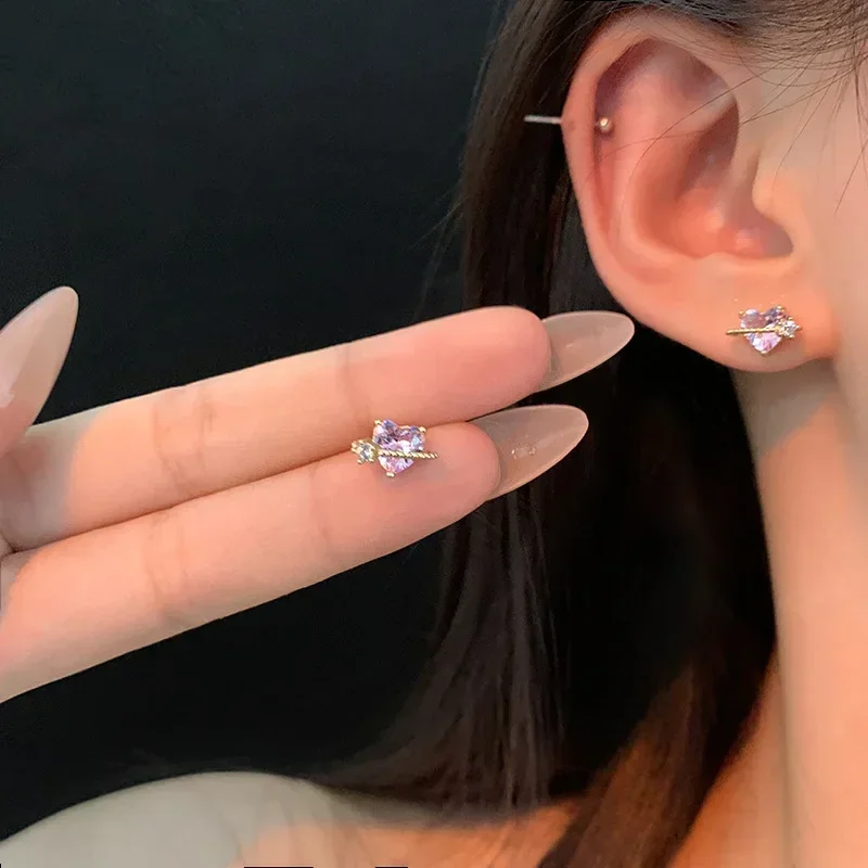 Fashion Jewelry Girl Sweet Hypoallergenic Zircon Stud Earrings for Women Teen Shiny Love Heart Pink Crystal Ear Piercing