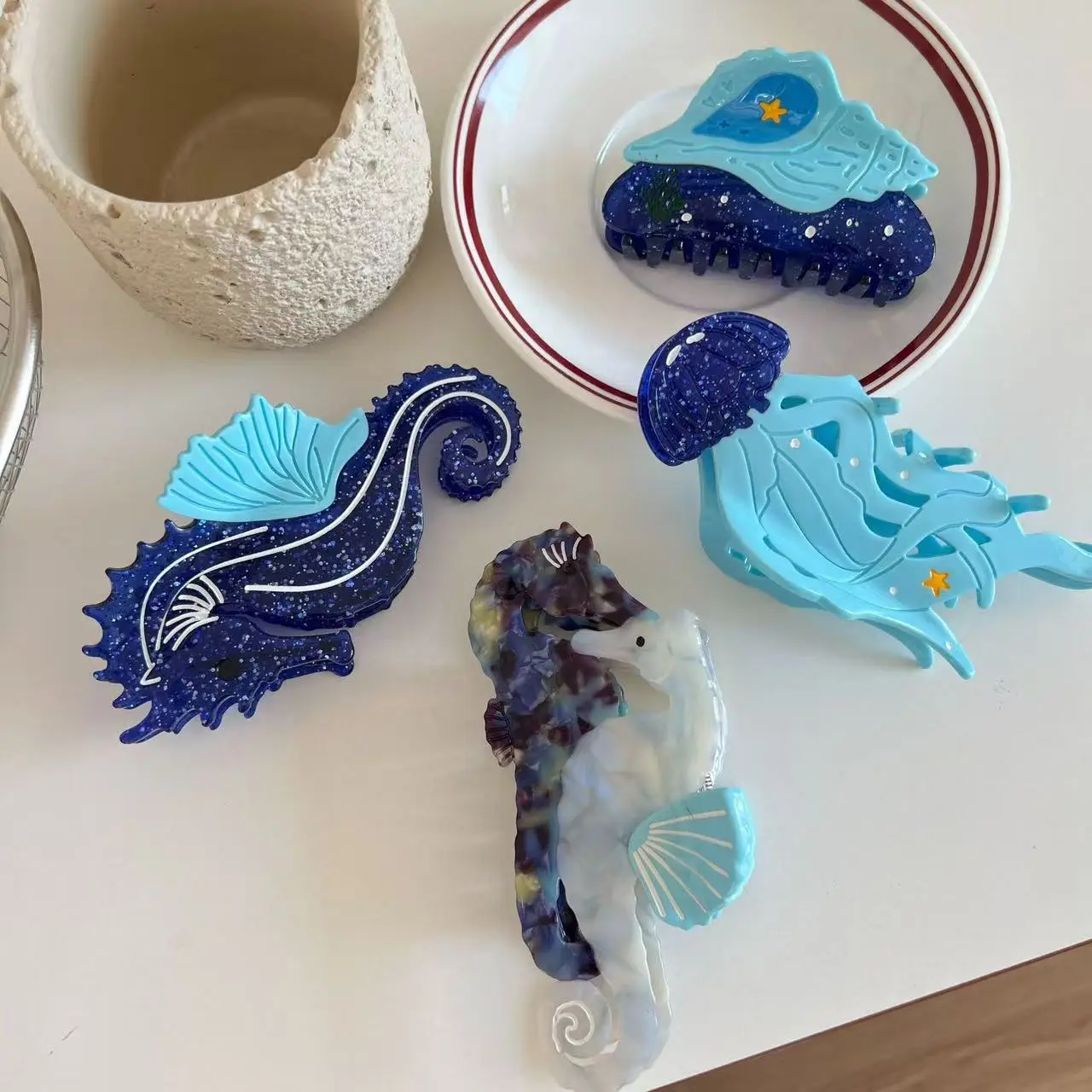 

2025 NEW Shiny Blue Marine Animal Conch Shape Hair Claw Seahorse Acetate Claw Clips Summer Crab for Women Girls Hair Accessories