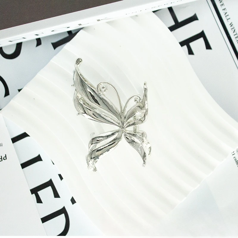 Grands griffes de cheveux papillon creuses pour femmes, noir argenté, Style métal Cool, Clips de requin à la mode, accessoires pour cheveux, humaлки 