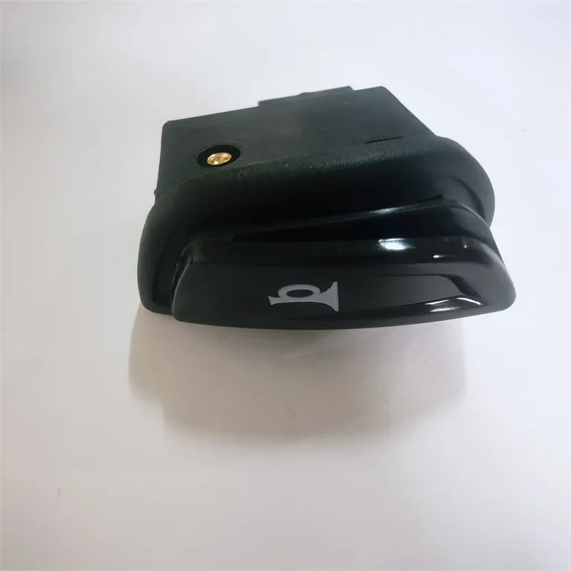 1 قطعة لبيجو دراجة نارية جانغو QP150T-C توجيه بدء تحذير القرن كشك عالية ومنخفضة شعاع التبديل #3