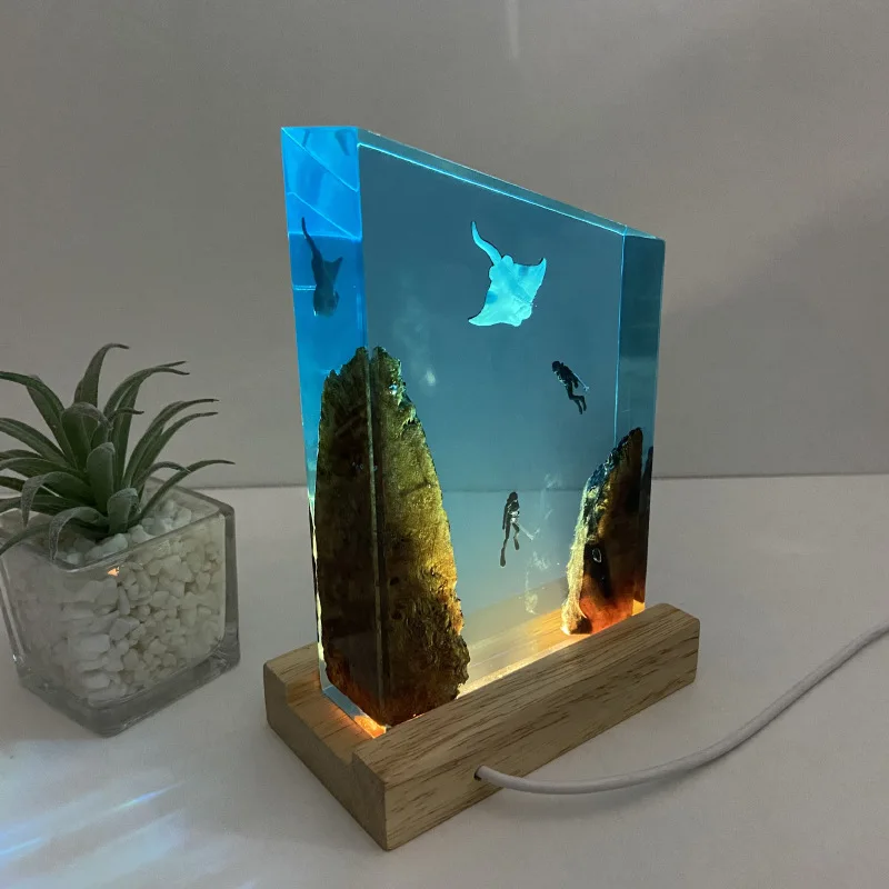 Manta Ray Diver Ocean Series Resin Lamp Decoration for Home Artistic Decorative Craftwork Creative Birthday Gift