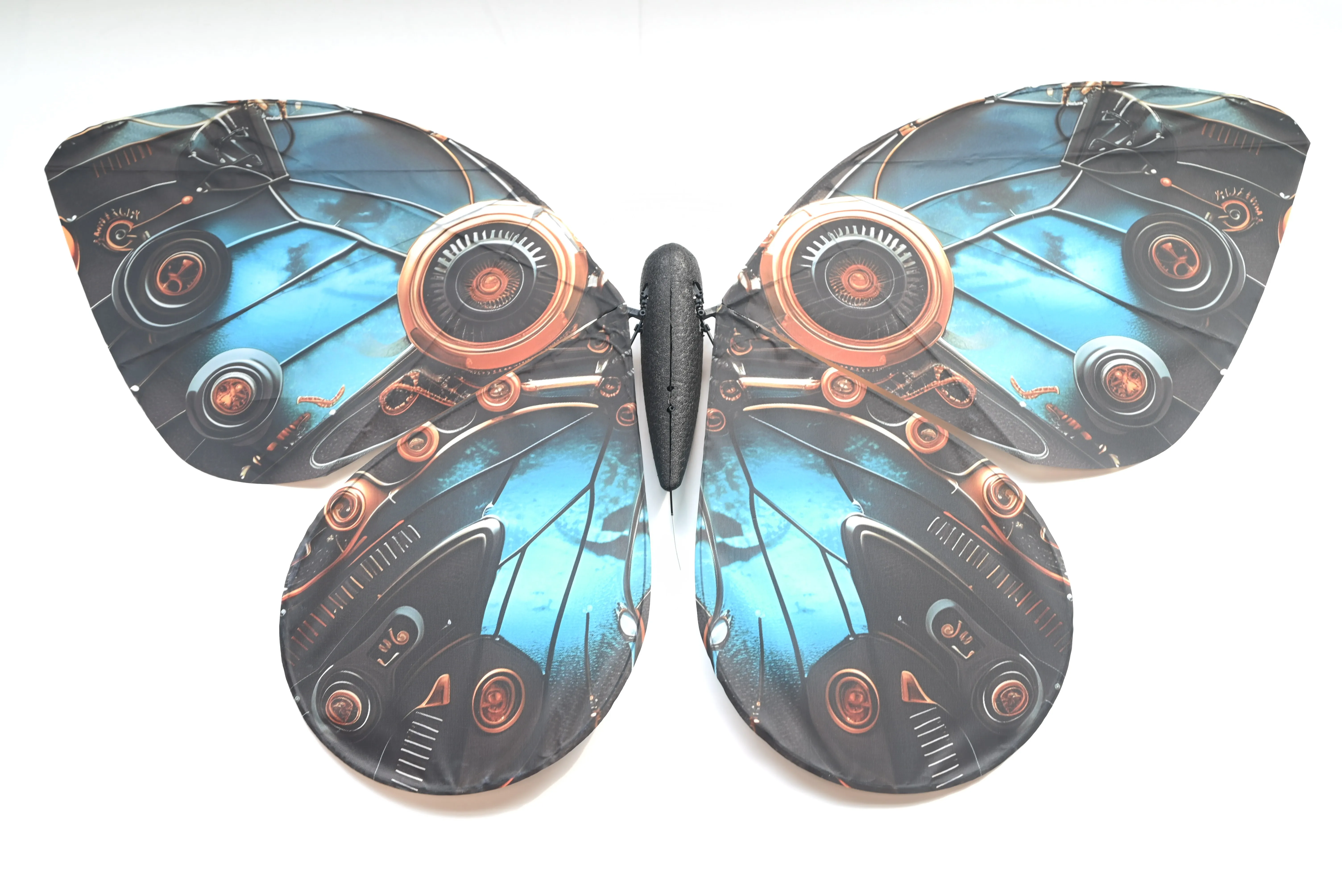 

Бионическая бабочка на радиоуправлении с машущими крыльями для свадебного декора, научно-популярных мероприятий и дней рождения