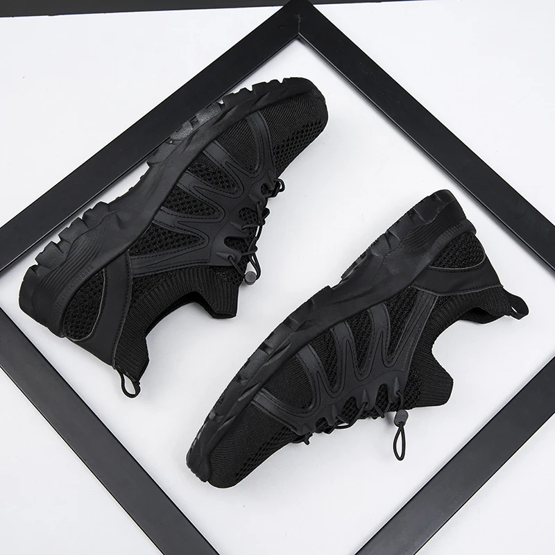 

Men's motorcycle shoes with mountain climbing drainage holes, lightweight foreign trade mesh shoes