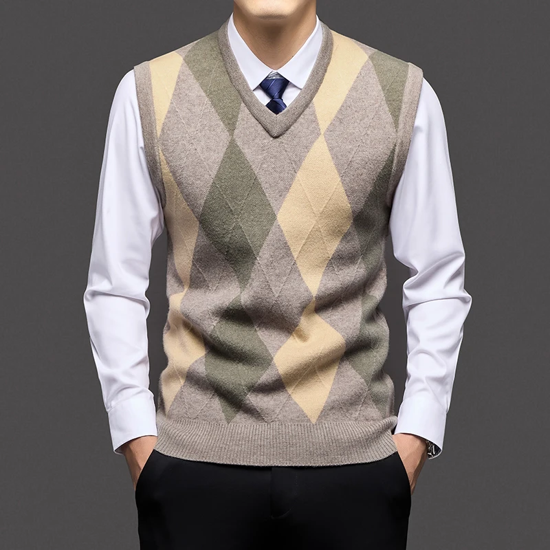 

2025 Autumn Winter Knit Vests Men Fashion Argyle V-Neck Smart Casual Sleeveless Knitted Sweater Men Slim Fit Warm Pullover Vest