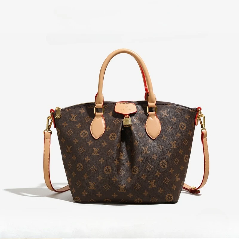 حقيبة يد نسائية جلدية مع كتف تحمل تصميم أنيق من العلامة التجارية الشهيرة ماسنجر مستوحاة من الأحداث الرسمية