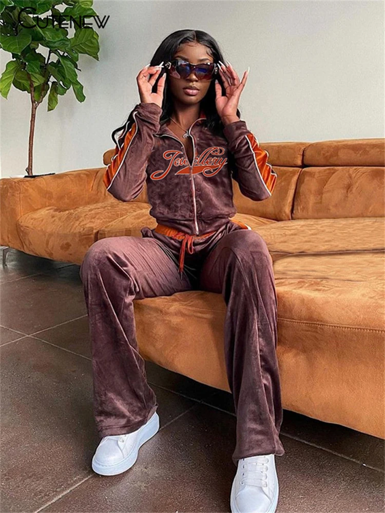 Cutenew Women Suede Tracksuit Letter Print 2 Piece Outfit Sweatshirt+Straight Sweatpants Matching Set Fitness Sporty Streetwear