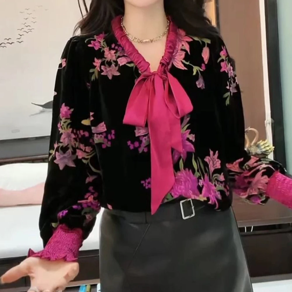 

New Year's robe 2026 Korean version shirt color new high-end fashion belly cover temperament top long-sleeved women