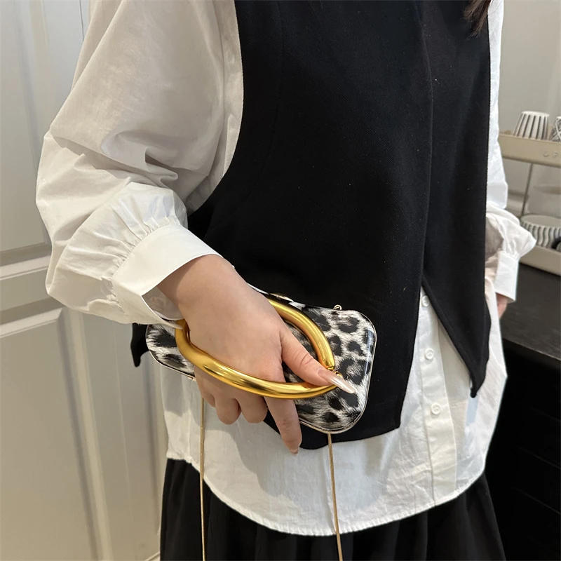 

Ladies Leather Handbag With Shoulder Strap, Elegant Classic Tote Bag Popular Among Women By Famous Designer Luxury Brand