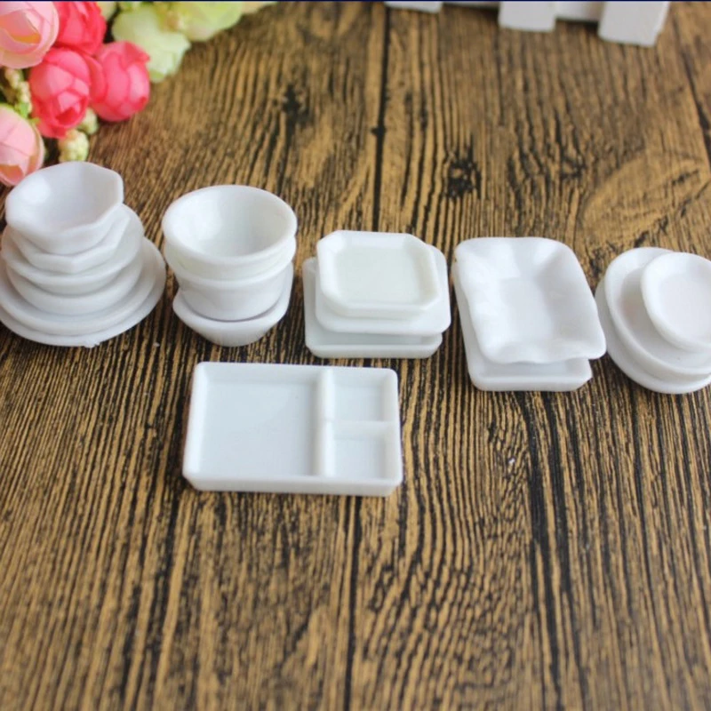 18Pcs/Set Mini White Kitchenware Toy Drink Cups Small Plate Small Dish Tableware Miniatures DIY Pretend Play Mini Plastic Toy