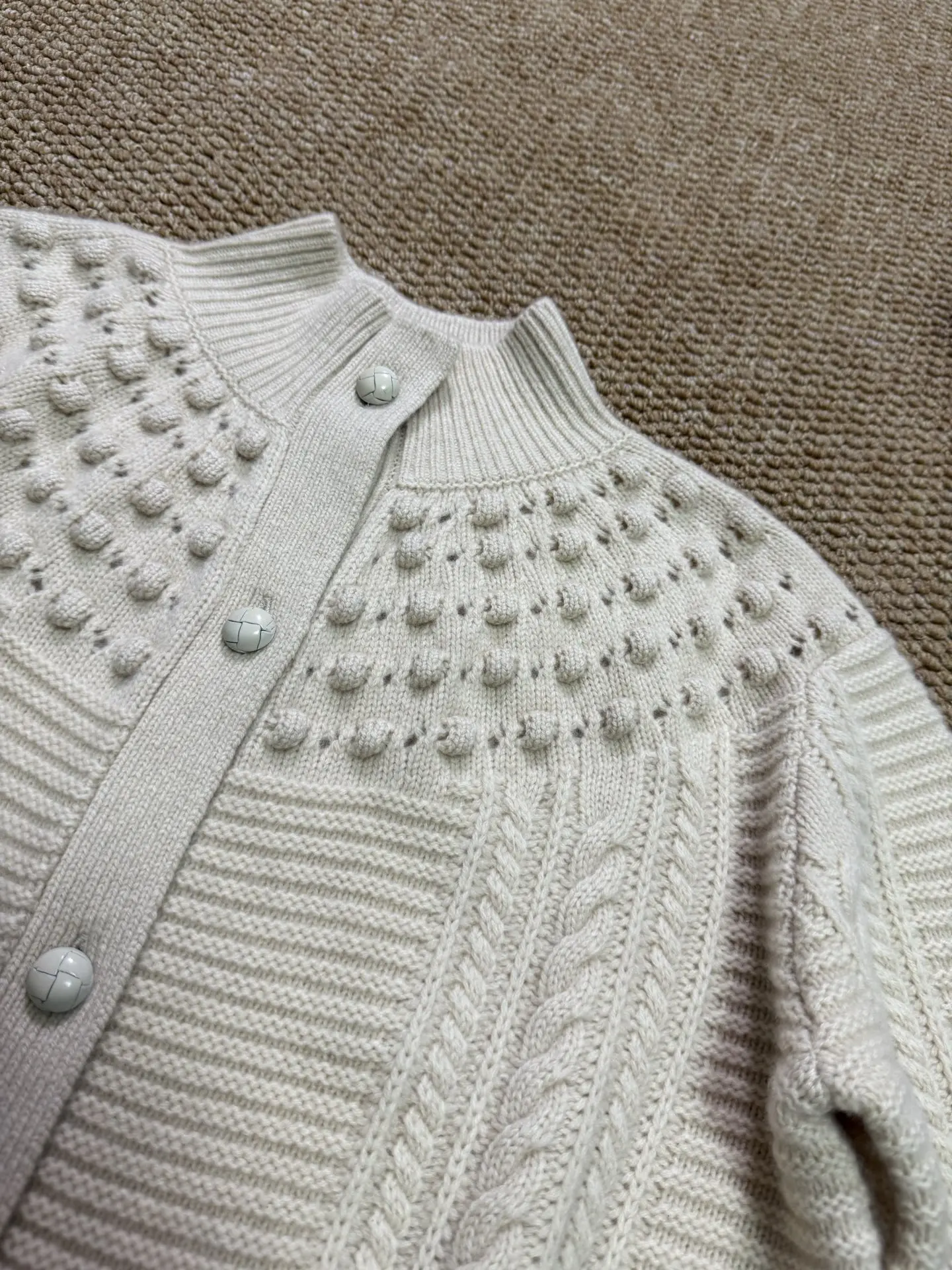 

New Autumn And Winter Three-Dimensional Jacquard Cashmere Jacket Fashionable And Versatile Stand-Up Collar Sweater Cardigan