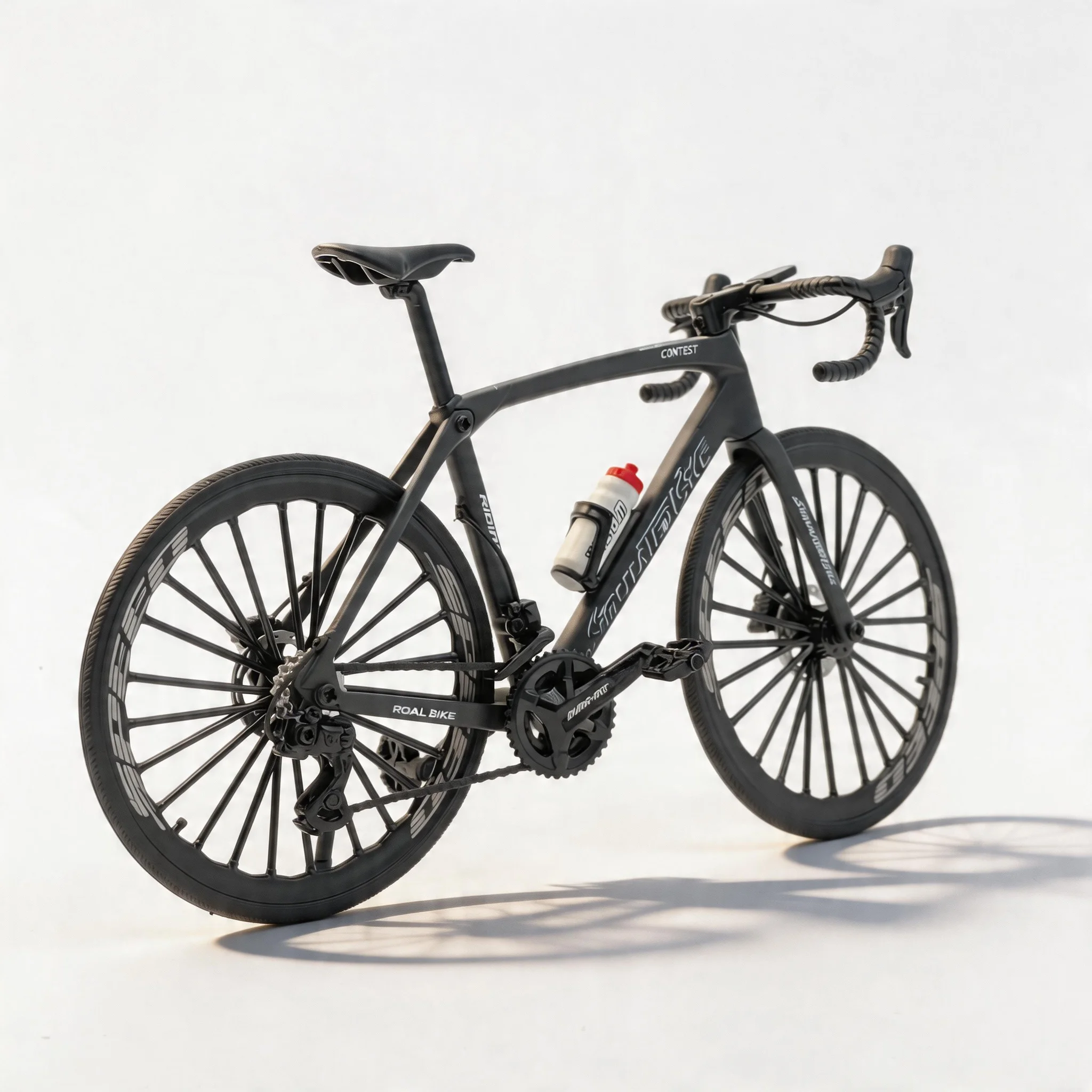 1:8 Scale Alloy Road Bike Model Simulated Disc Brake Rubber Rotatable Tires Removable Water Bottle Desktop Ornament Collectible