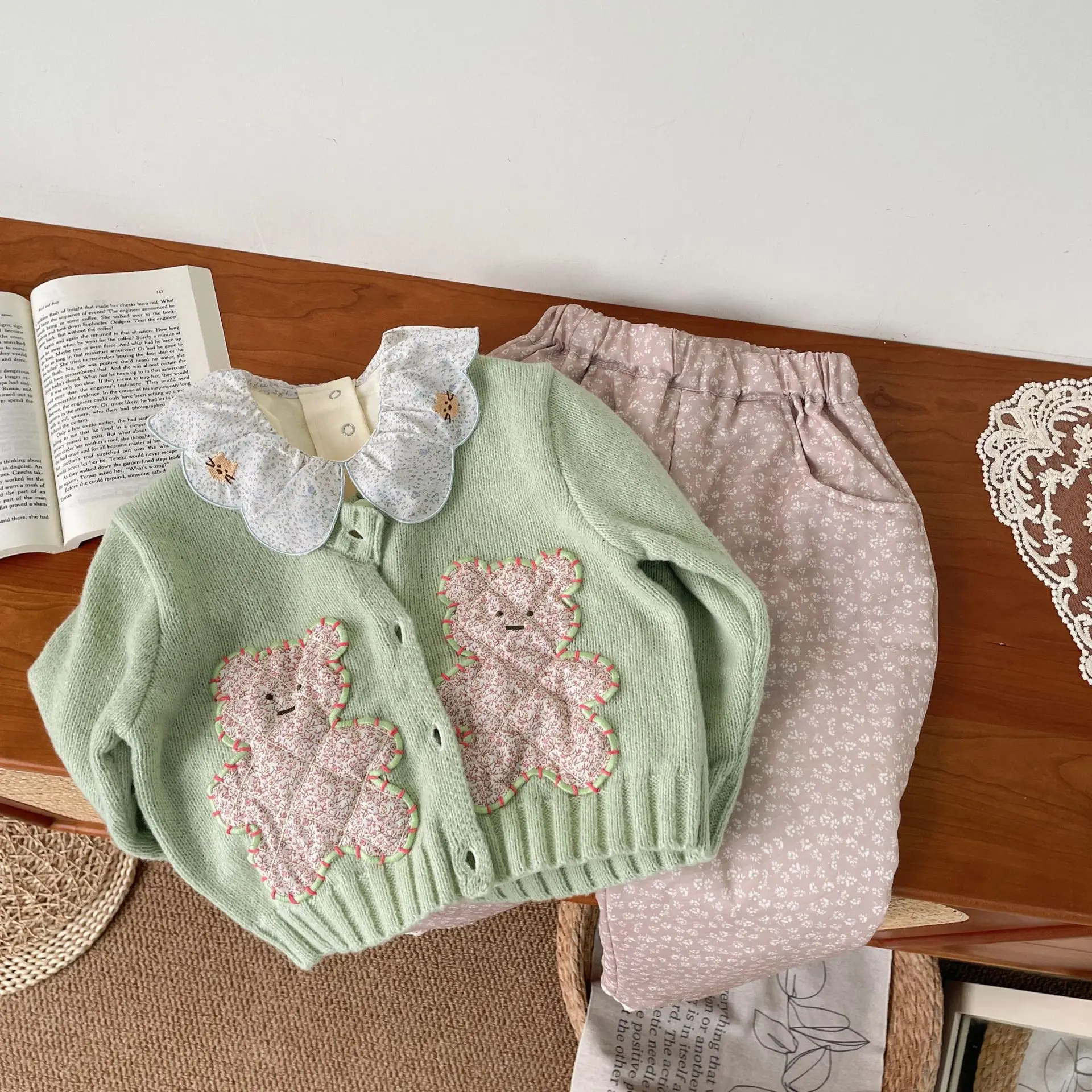 AM Mint Green Bear Knitted Cardigan 24 Autumn New Cute Middle and Small Children's Top Korean Edition Children's Sweater Coat