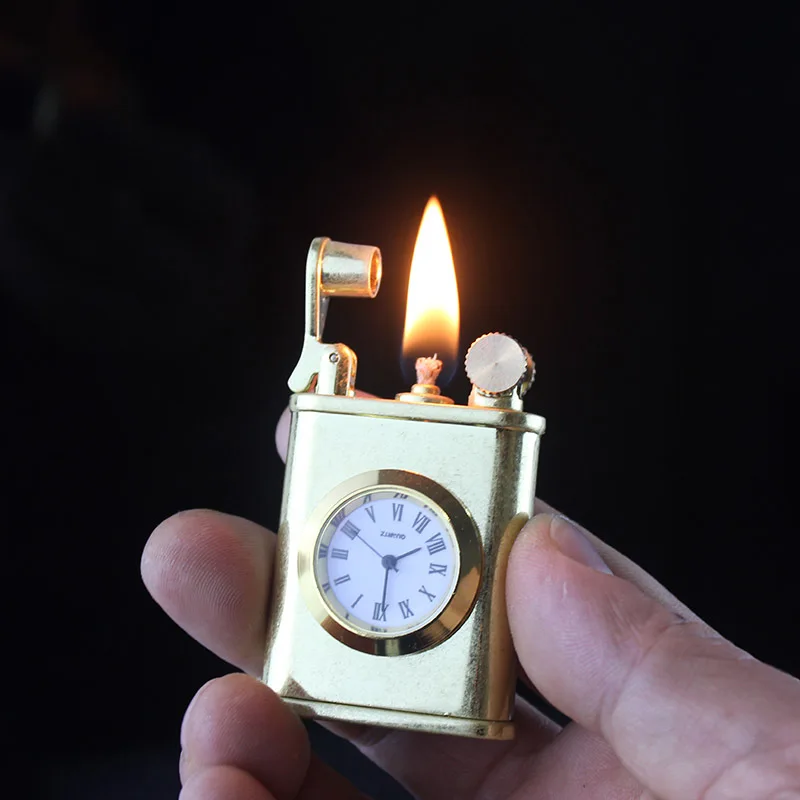 

Retro Oil Lighter with Real Quartz Watch Metal Flint Griding Wheel Vintage Soft Flame Lighters Gift for Men
