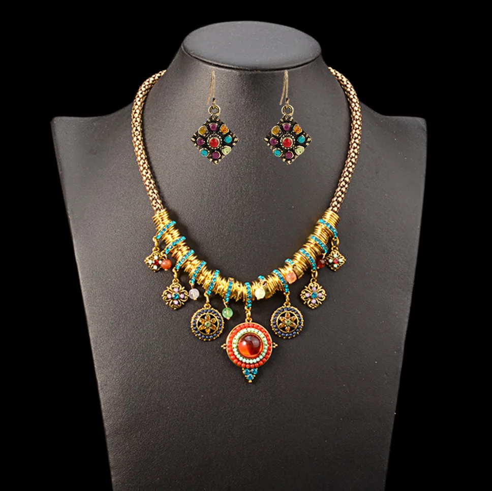 Cross-border foreign trade ethnic wind bohemian gemstone fringed petals diamond necklace earrings women wholesale necklace